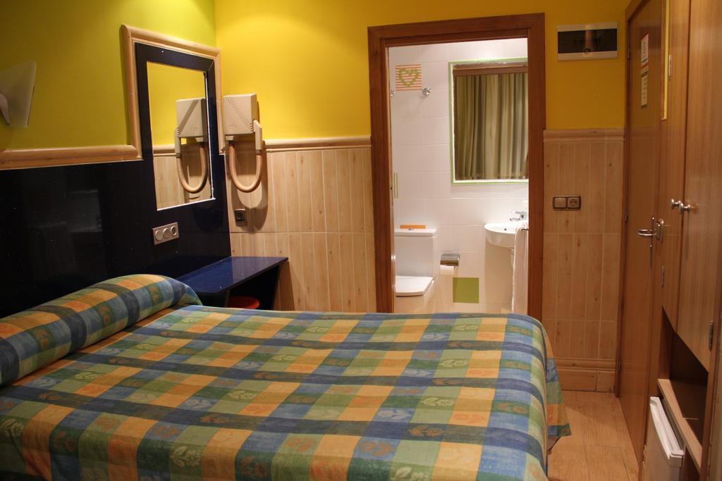Pension Izar Bat - San Sebastian — Fotos 1